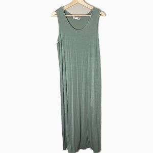 Betsys Things Vintage 90s Sage Green Sleeveless Maxi Dress